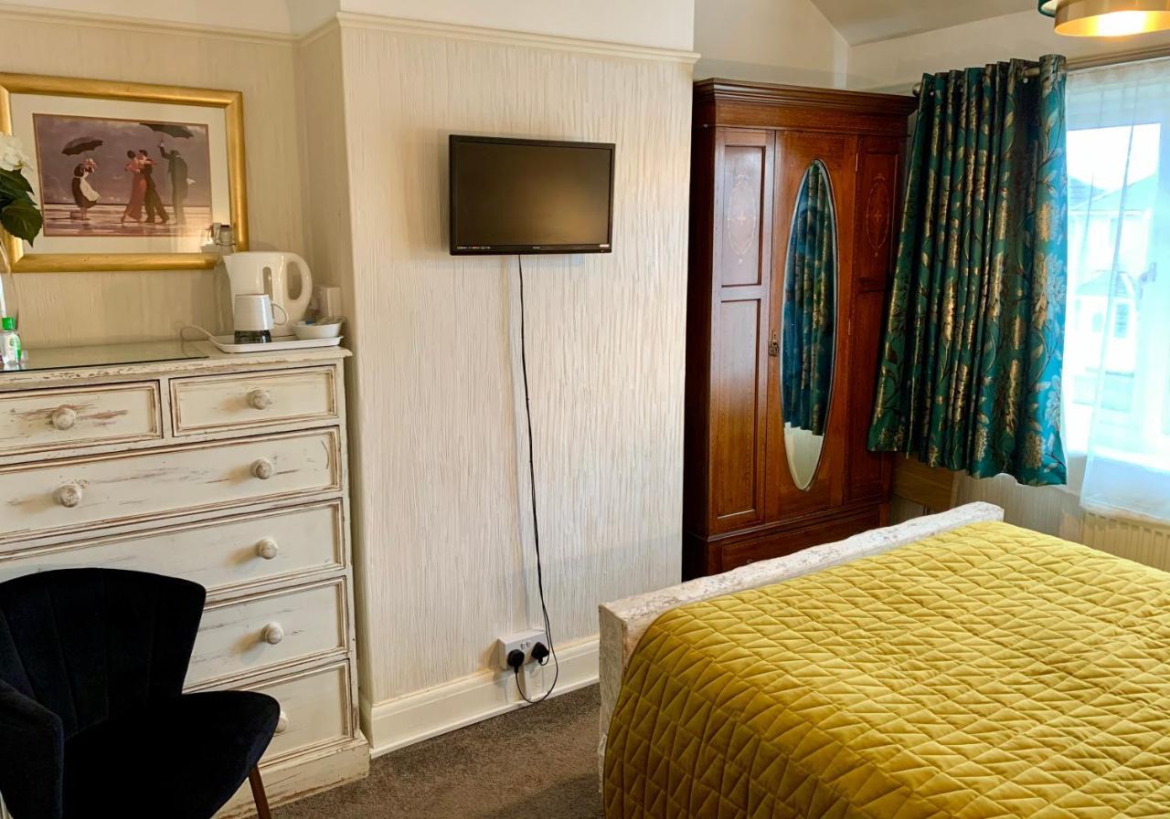 Sw Bed & Breakfast Swindon Exterior foto